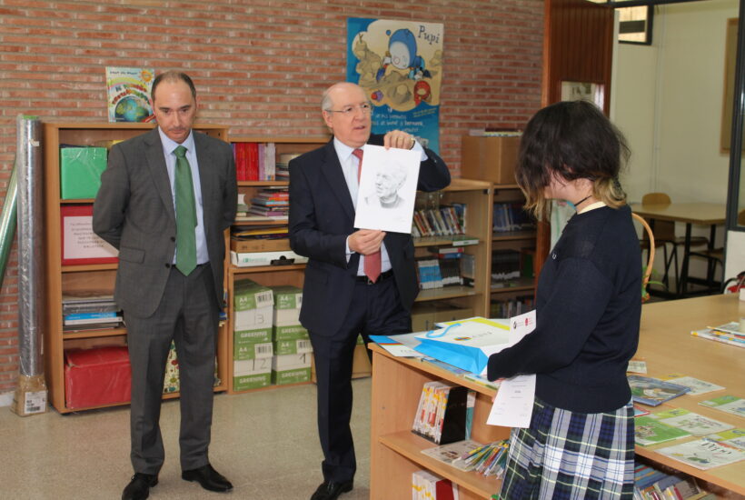 Premios Desarrollo de Imagen del Padre ángel de Ayala