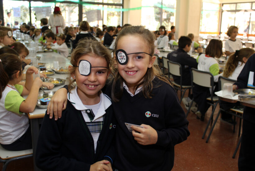 Los Piratas se adueñan del comedor del colegio